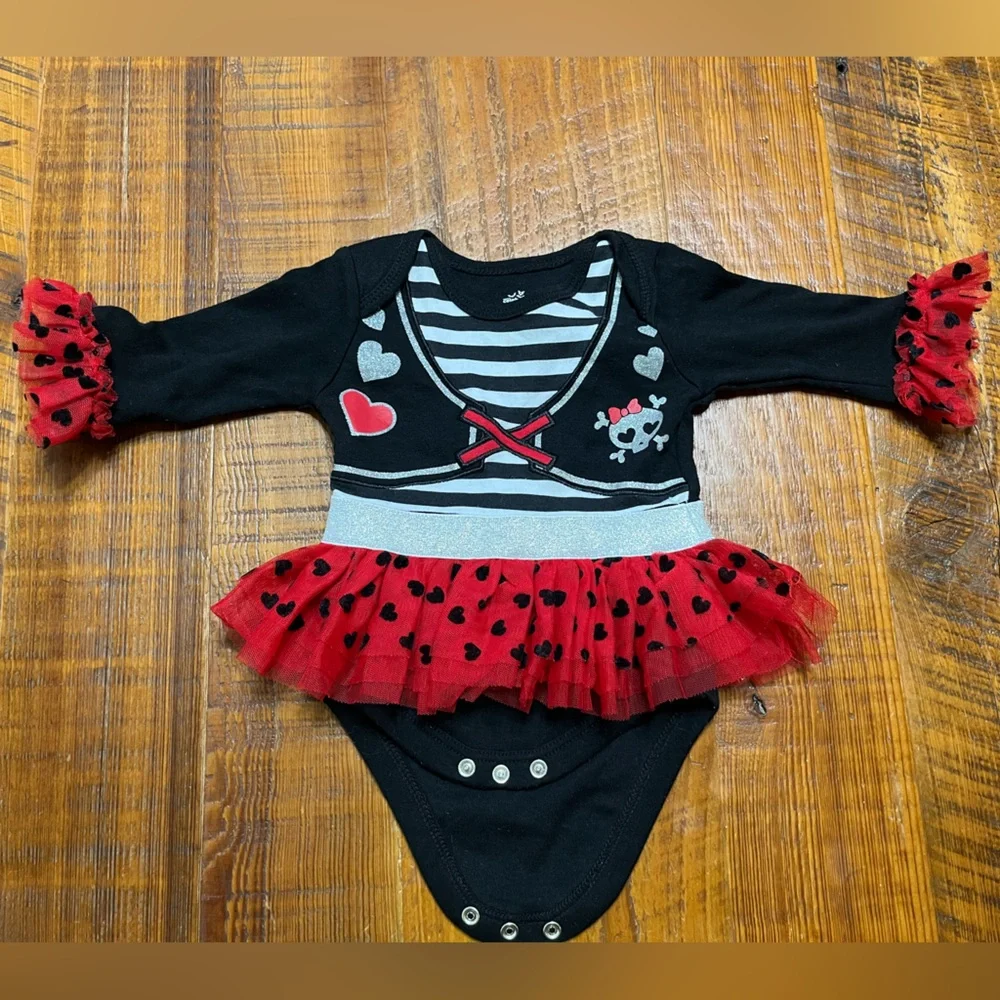 Way to Celebrate Pirate Halloween Bodysuit Costume Size 0-3 Months